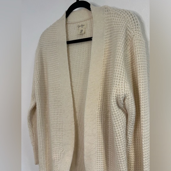 Jessica Simpson Cream Knit Cardigan Size Medium - Picture 2 of 5